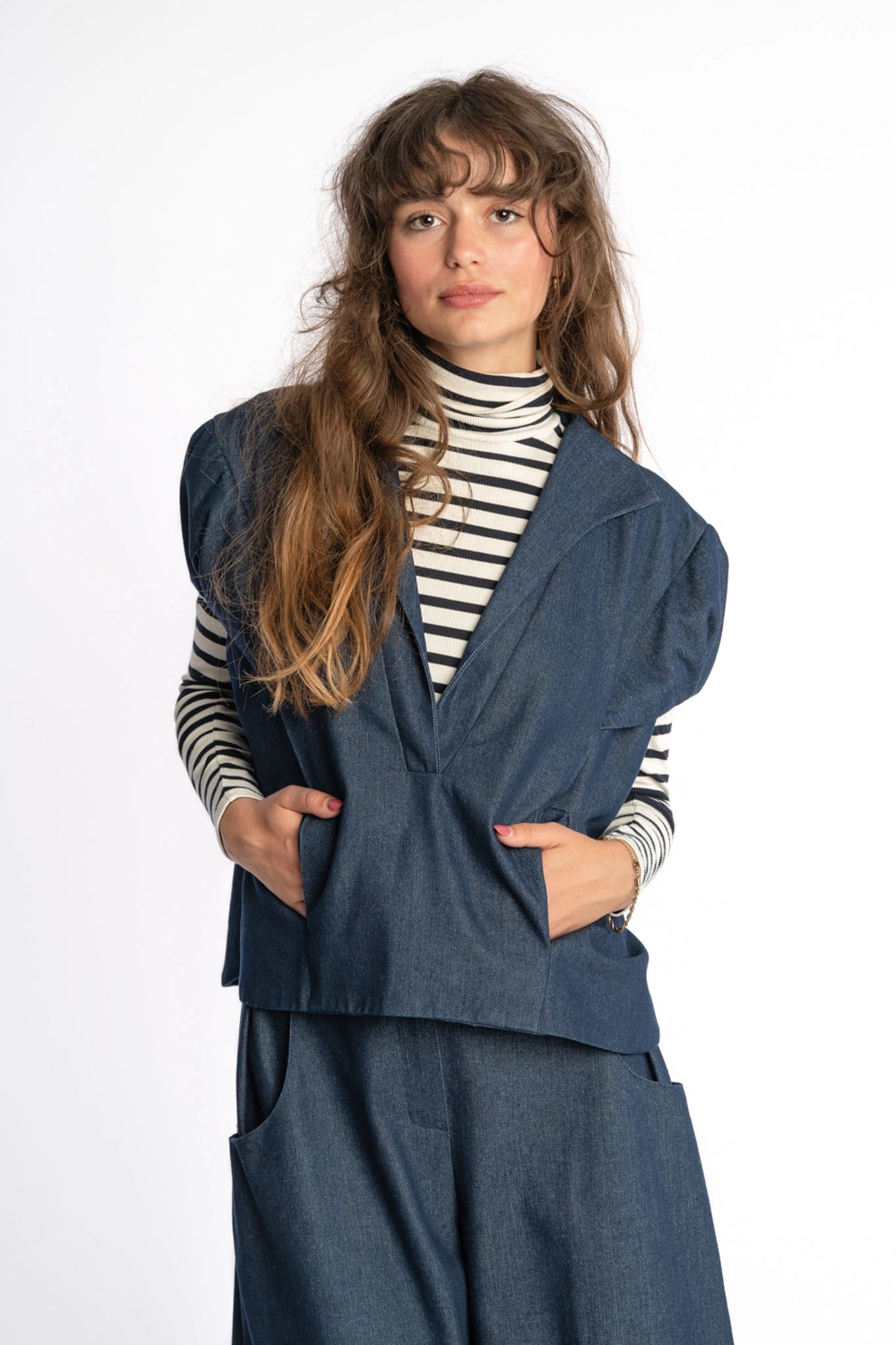 Denim vest top women Aiko in indigo from STEF SERIES AW25, shown from front.
