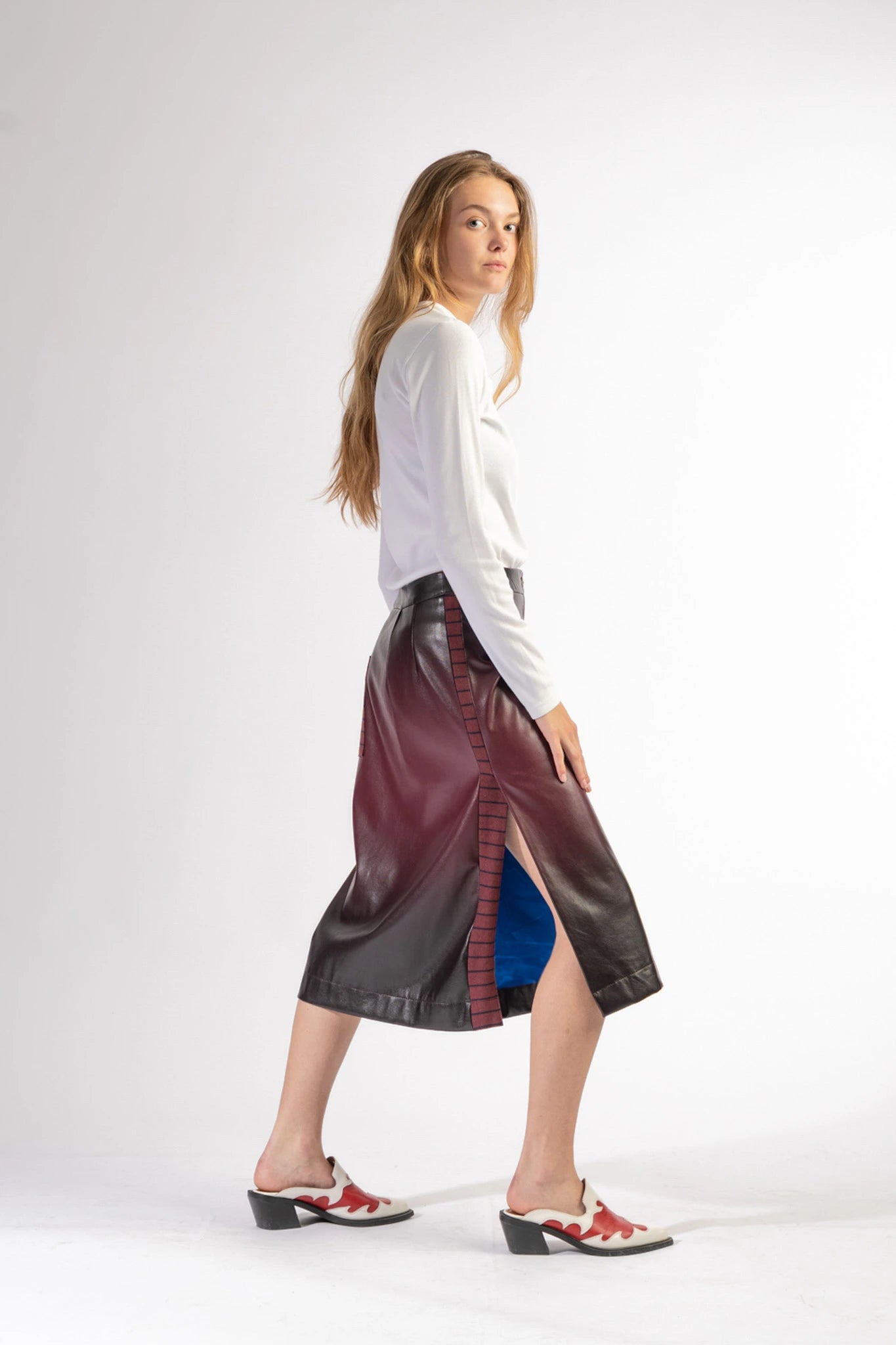 Leather midi slit skirt Asil in brown ombre from STEF SERIES AW25, shown from side.