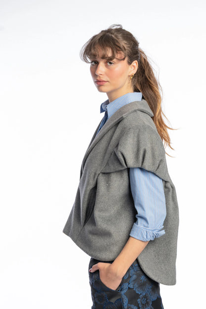 Wool vest top women grey Aiko from STEF SERIES AW25, shown from side.