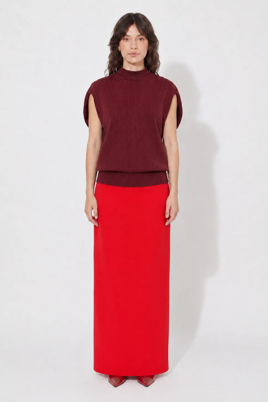 Front view of the STEF SERIES Cece balloon-shaped shirt from bordeaux stripes jersey.
