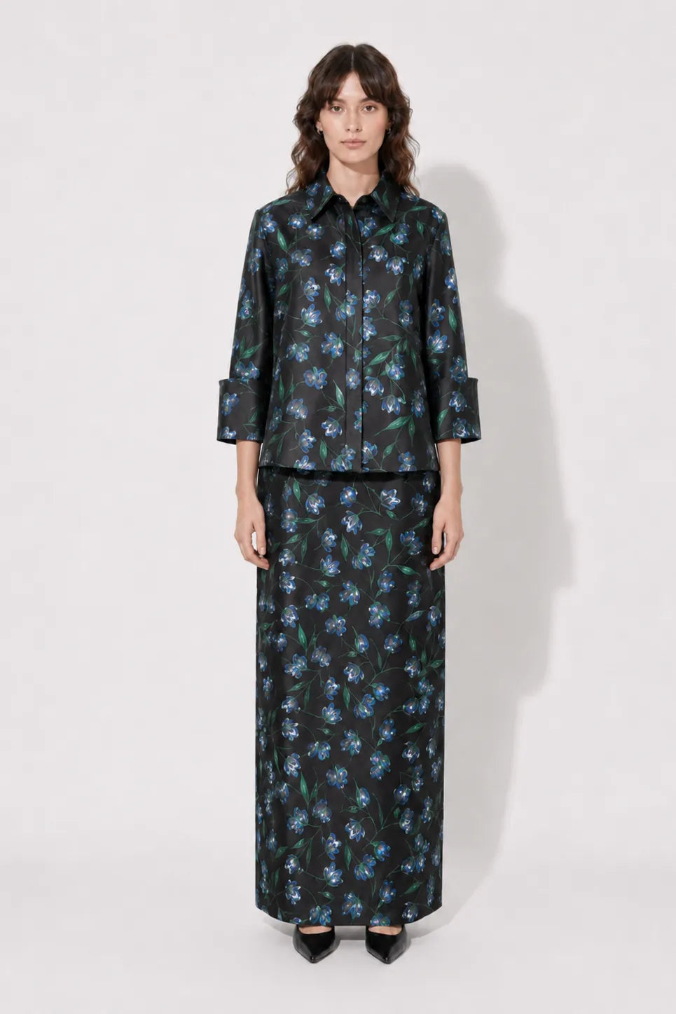 Front view of the STEF SERIES Coby long-sleeve shirt in a blue floral print.