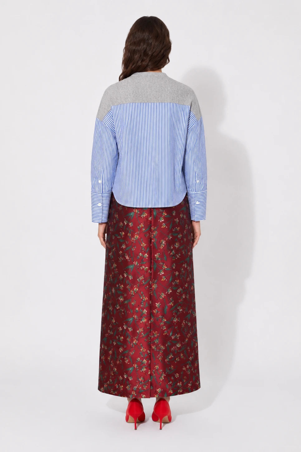 Back view of the STEF SERIES Collin poplin shirt with blue stripes.