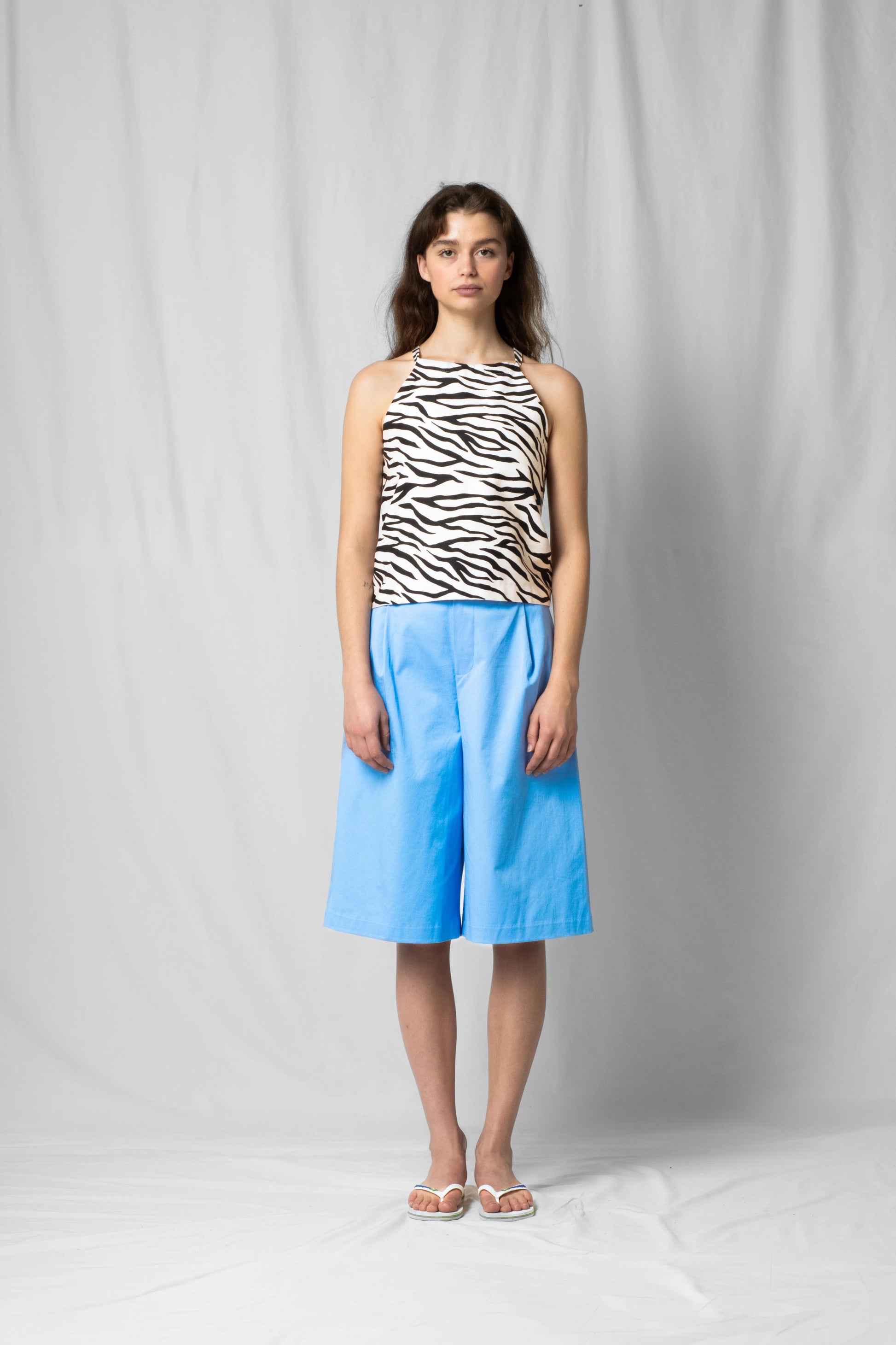 ciel blue wide-leg bran bermuda shorts with pockets and zip closure from the SS26 collection by STEF SERIES