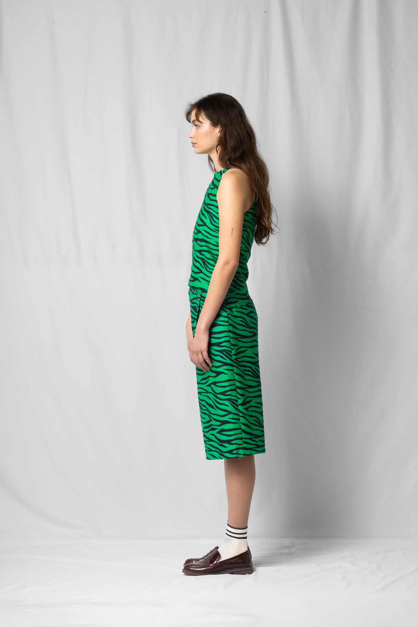 green zebra wide-leg bran bermuda shorts with pockets and zip closure from the SS26 collection by STEF SERIES